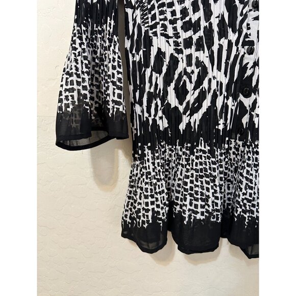 Fashion Bug Womans Top Sz XL Whimsigoth Grunge Y2K Victorian Witchy Animal Print - Picture 11 of 12